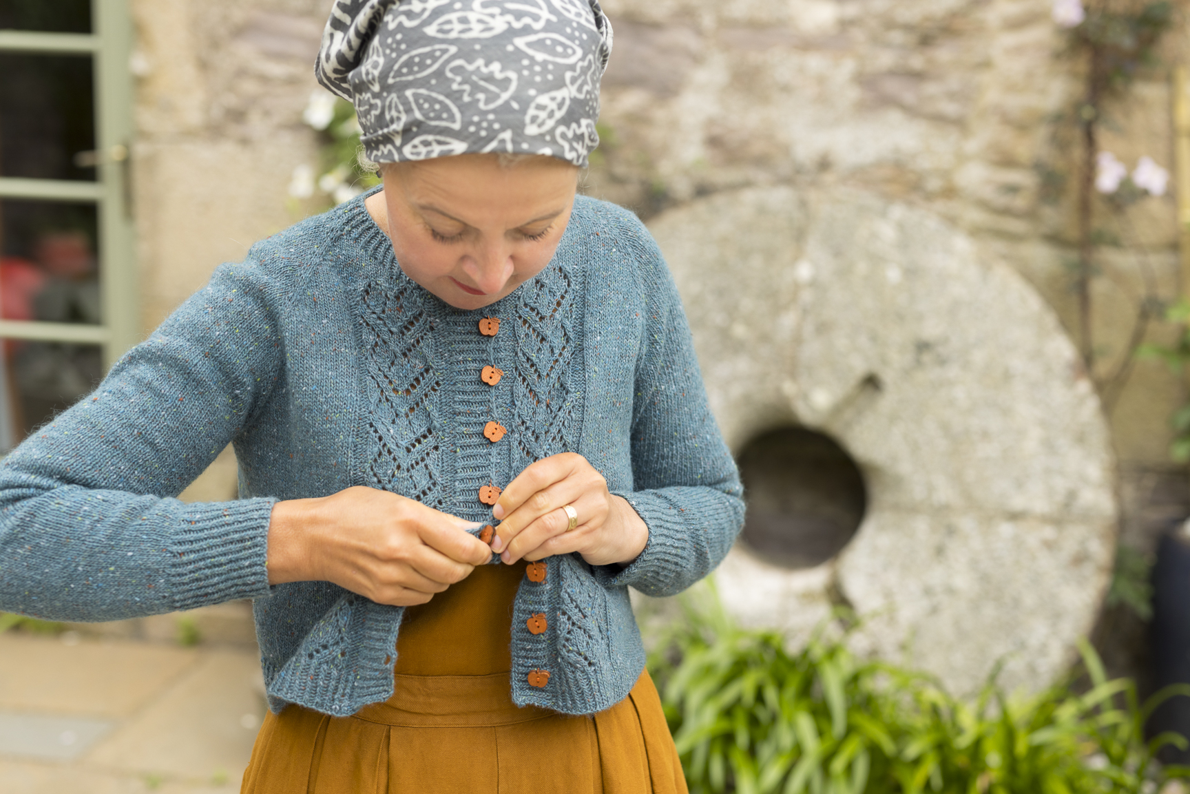 button band top tips